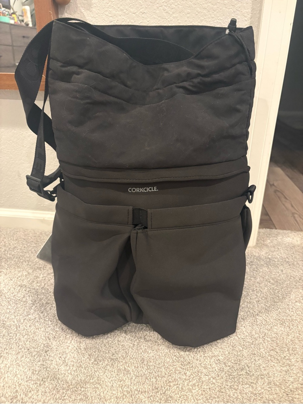 NWT Corkcicle Black Beverage bucket cooler